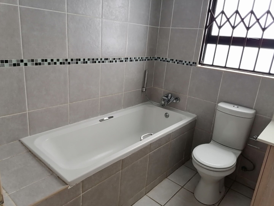 3 Bedroom Property for Sale in Bloemspruit Free State
